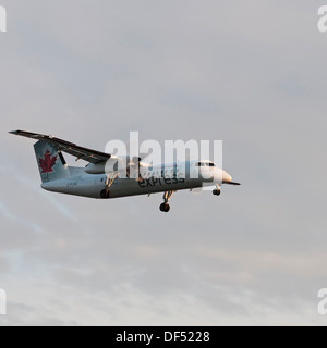 Air Canada Express (Jazz Aviation) Dash 8 Regionalverkehrsflugzeug C-FJXZ Stockfoto