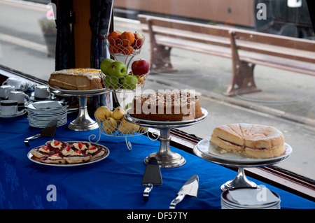 Severn Valley Railway, Creme Tee-Service in Beobachtung Auto Stockfoto