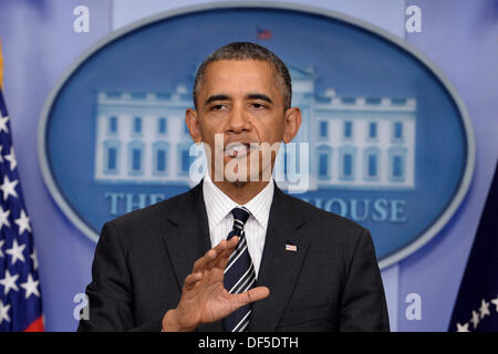 Washington DC, USA. 27. September 2013. US-Präsident Barack Obama liefert eine Aussage über den Haushalt, eine mögliche US Regierung Abschaltung, Außenpolitik und die Situation im Iran, im Weißen Haus in Washington DC, USA, 27. September 2013. Foto: Michael Reynolds/Dpa/Alamy Live News Stockfoto