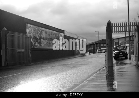 Northumberland Street, Checkpoint zwischen fällt weg und Shankill Road, West Belfast, UK. Stockfoto