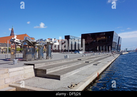 In der Black Diamond spektakulär befindet sich an der Uferpromenade in Kopenhagen bezeichnet ist der königlichen Bibliothek untergebracht. Stockfoto