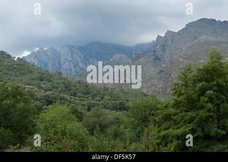 Berge rund um Corte Stockfoto