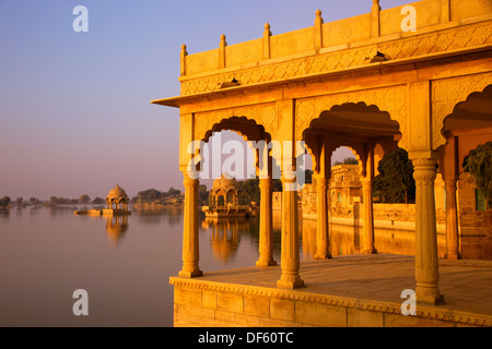 Indien, Rajasthan, einlaufendes, am frühen Morgen, Gadisar See Stockfoto