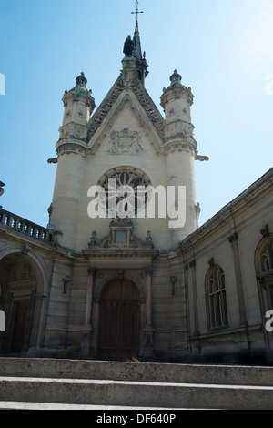 Die Außenseite der Kapelle des Chateau de Chantilly, Frankreich Stockfoto