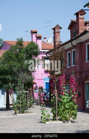 Insel Burano. Nördlich liegt in Richtung Venedig und Murano, unbestreitbar die meisten farbigen Insel der Lagune von Venedig. Stockfoto