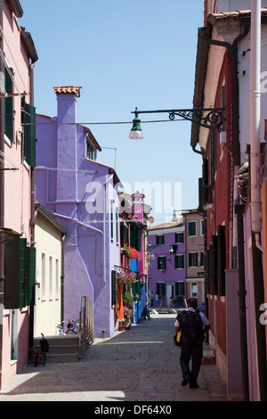 Insel Burano. Nördlich liegt in Richtung Venedig und Murano, unbestreitbar die meisten farbigen Insel der Lagune von Venedig. Stockfoto