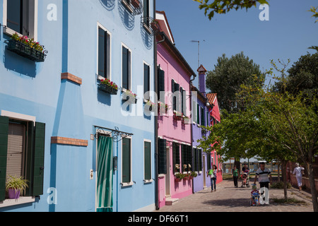 Insel Burano. Nördlich liegt in Richtung Venedig und Murano, unbestreitbar die meisten farbigen Insel der Lagune von Venedig. Stockfoto