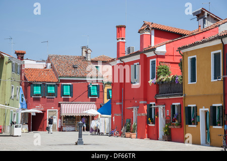 Insel Burano. Nördlich liegt in Richtung Venedig und Murano, unbestreitbar die meisten farbigen Insel der Lagune von Venedig. Stockfoto