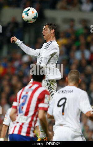 Madrid, Spanien. 28. September 2013. Real Madrid CF gegen Atletico de Madrid (0: 1) im Santiago Bernabeu Stadion. Cristiano Ronaldo (Portugiesisch nach vorne von Real Madrid) Credit: Action Plus Sport/Alamy Live News Stockfoto