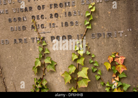 Arnos Vale Friedhof, Bristol, UK 1837 erbaut, es hat viele Grade 11 denkmalgeschützte Gebäude, Gräber und Denkmäler. ein UK-Tod begraben begraben Stockfoto