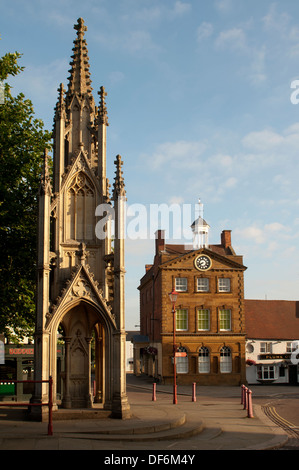 Die Burton Memorial und Moot Hall, Daventry, Northamptonshire, England, Vereinigtes Königreich Stockfoto