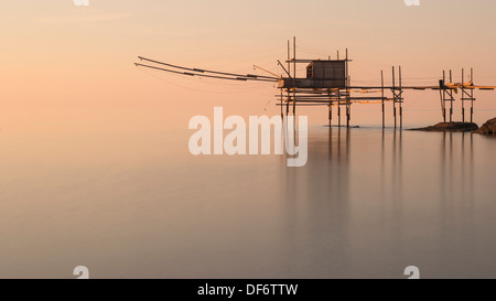 Sonnenuntergang in "Punta Aderci", Abruzzen, Italien Stockfoto