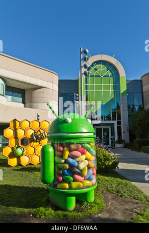 Google Android Rasen Statuen an der Googleplex Google Hauptsitz in Mountain View, Santa Clara, Kalifornien, USA Stockfoto