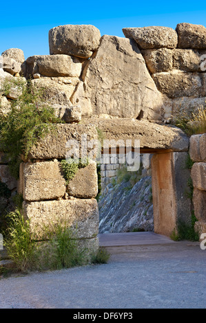 Lion Tor & Zitadelle Wände Mykene archäologische Weltkulturerbe, Peloponnes, Griechenland Stockfoto