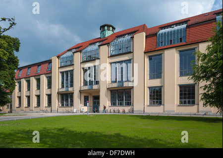 Hauptgebäude der Bauhaus-Universität Weimar, ehemalige Kunstschule, 1911, entworfen nach Plänen von Henry van de Velde, Gründung Stockfoto