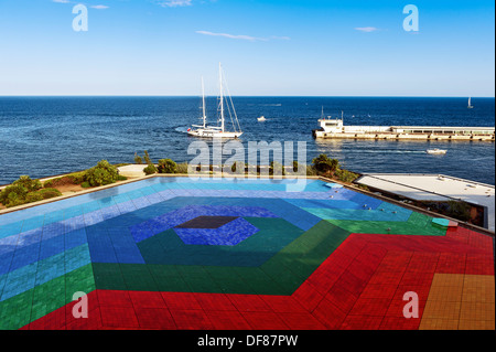 Europa Frankreich Fürstentum Monaco Monte Carlo. Auditorium Rainier III Mosaik Hexa Gnade der Himmel das Meer das Land von Vasarely Stockfoto