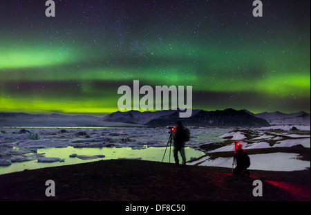 Fotografieren das Nordlicht am Jökulsárlón, Breidarmerkurjokull, Vatnajökull-Eiskappe, Island. Stockfoto