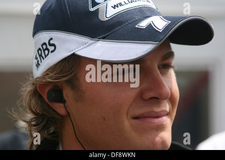 Formel 1-Fahrer Nico Rosberg (Deutschland) während der Formel 1 Tests am Hockenheimring in Deutschland am 8. Juli 2008 Stockfoto