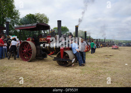 Dampf und Oldtimer-Rallye in Innishannon, Cork, Irland. Die Rallye hat in den letzten 44 Jahren jährlich statt. Stockfoto