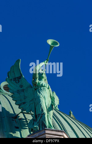 Engel schmücken unsere Dame der Sieg Basilika ist eine katholische Pfarrkirche und nationaler Schrein in Lackawanna, New York Stockfoto