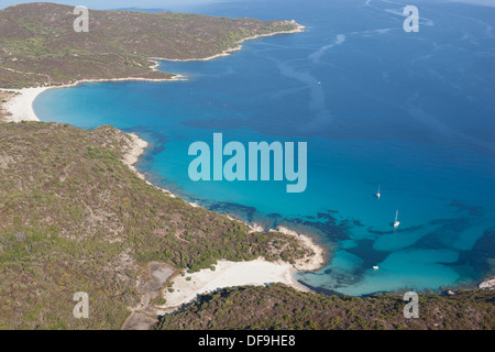 LUFTAUFNAHME. Lotu Beach. Désert des Agriates, Saint-Florent, Korsika, Frankreich. Stockfoto