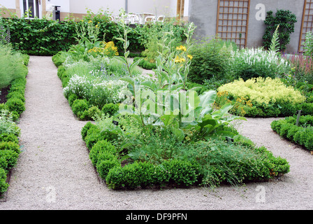 Garten auf dem Gelände des Schloss Schengen, Luxemburg, Europa. Stockfoto