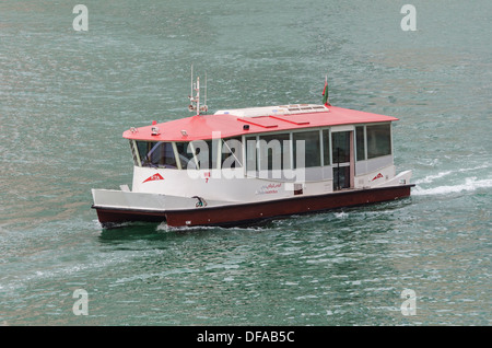 Eine Straßen und Transport Authority Wasserbus in Dubai Marina, Dubai, Vereinigte Arabische Emirate Stockfoto