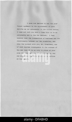 Ein Brief von Winston Churchill an Franklin D. Roosevelt im Jahr 1948, in dem die Kommunikation zwischen dem britischen Premierminister und dem US-Präsidenten widerspiegelt. Stockfoto