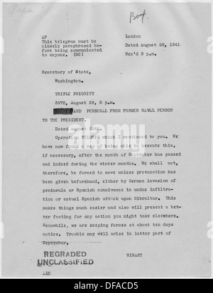 Ein Brief oder eine Mitteilung von Winston Churchill an Franklin D. Roosevelt, in dem die starken diplomatischen Beziehungen zwischen Großbritannien und den USA während des Zweiten Weltkriegs hervorgehoben werden Stockfoto