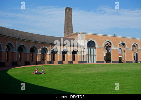 Innenhof bei Le Grand-Hornu / Grand Hornu / MAC's, alte industrielle Kohle Bergbau Komplex in Hornu, Borinage, Hennegau, Belgien Stockfoto