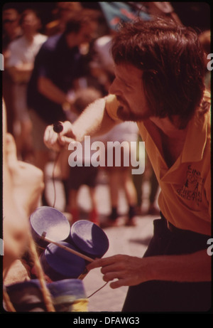 Das D'Aug Days Festival, das im August am Fountain Square stattfindet, ist eine monatelange Feier der Künste mit Aufführungen, Ausstellungen und Aktivitäten für die Gemeinde. Die Veranstaltung zeigt lokale Kultur und künstlerischen Ausdruck. Stockfoto