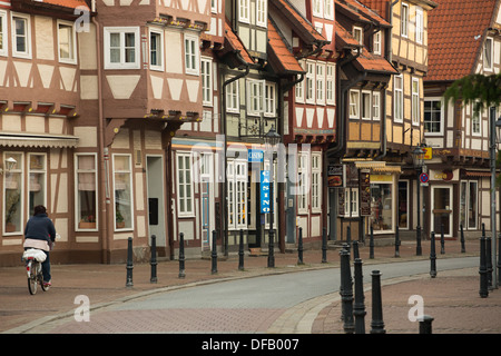 Eine malerische alte Straße in der historischen Stadt Celle, Niedersachsen, Deutschland Stockfoto