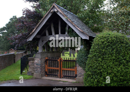 Die Lynch gate, St.-Petri Kirche Higham-on-the-Hill, Leicestershire, England, UK Stockfoto