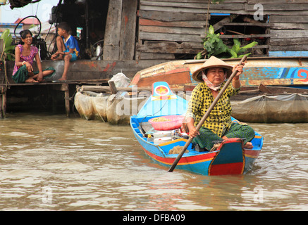 Schwimmendes Dorf am Krakor Stockfoto