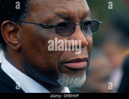 Der südafrikanische Präsident Kgalema Mohlante nach Beerdigung Anti-Apatheid-Aktivist Billy Nair in Durban 30. Oktober 2008 Bild: Stockfoto