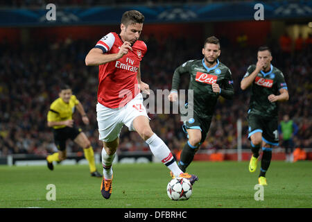 London, UK. 1. Oktober 2013. Arsenals vorwärts Olivier Giroud aus Frankreich während der UEFA-Champions-League-Spiel zwischen Arsenal aus England und Napoli aus Italien spielte The Emirates Stadium am 1. Oktober 2013 in London, England. © Mitchell Gunn/ESPA/Alamy Live-Nachrichten Stockfoto