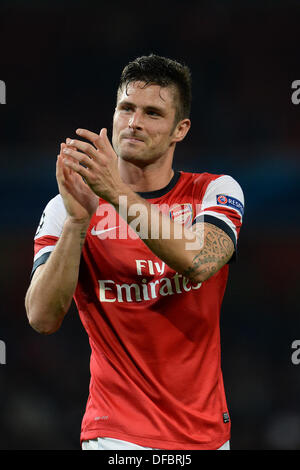 London, UK. 1. Oktober 2013. Arsenals vorwärts Olivier Giroud aus Frankreich während der UEFA-Champions-League-Spiel zwischen Arsenal aus England und Napoli aus Italien spielte The Emirates Stadium am 1. Oktober 2013 in London, England. © Mitchell Gunn/ESPA/Alamy Live-Nachrichten Stockfoto