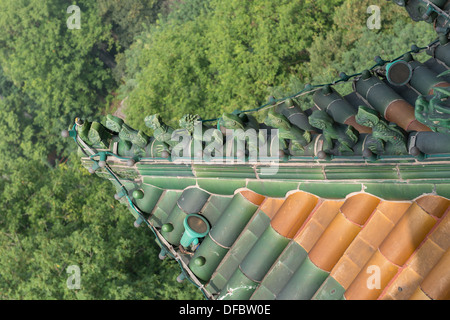 Yuejiang Lou, Nanjing, China. Detail eines der vielen geschichtete Dächer der Yuejiang Lou. Stockfoto