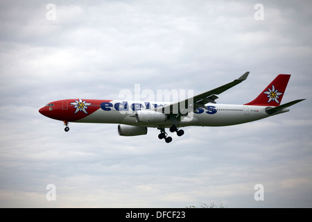 Edelweiss Air Airbus A330-343 X HB-JHQ Stockfoto