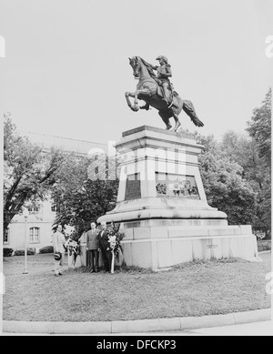 Zeremonie am Statue des südamerikanischen Freiheitskämpfers San Martin in Washington, D. C. Präsident Truman war nicht in der... 199738 Stockfoto