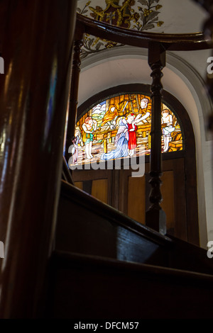 Katholischen Glasfenster in der Kirche Santa Cruz, Bangkok, Thailand Stockfoto