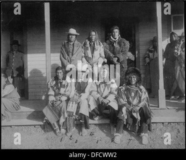 Absarokee, Principal Chief (1.) Hübsche Adler, Principal Chief, 2. Bullnose, 3. Gefleckte Pferd, 4. Feind Hunter, 5... 533060 Stockfoto