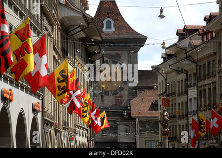 Kramgasse und Zytgloggeturm, historische Altstadt von Bern, UNESCO-Weltkulturerbe, Schweiz Stockfoto