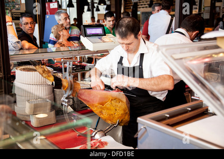 Jamón Serrano gekürzt. Stockfoto