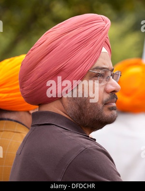Sikh Mann trägt Dastar - USA Stockfoto
