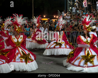 Straßenkarneval in Sao Sebastiao, Bundesstaat Ufer von Sao Paulo, Brasilien Stockfoto