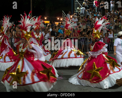Straßenkarneval in Sao Sebastiao, Bundesstaat Ufer von Sao Paulo, Brasilien Stockfoto