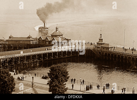 Dunoon Pier wahrscheinlich der 1920er Jahre Stockfoto