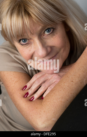 Porträt schöne Frau Senior-dritte Alter, Frauen, ältere Frauen, Reife Frauen Gesicht Stockfoto