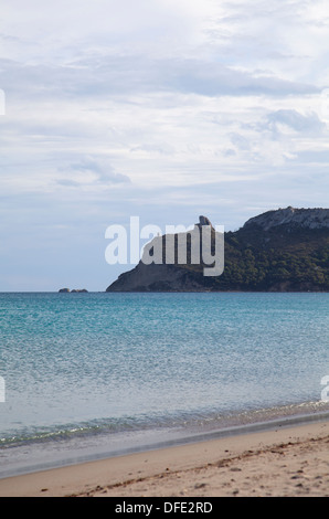 Poetto Strand mit Landzunge bekannt als Teufels Sattel in Cagliari, Sardinien Stockfoto